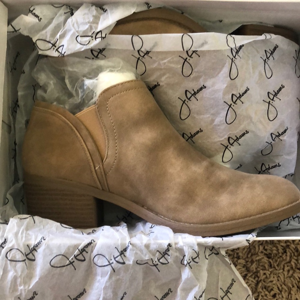 Ankle boots